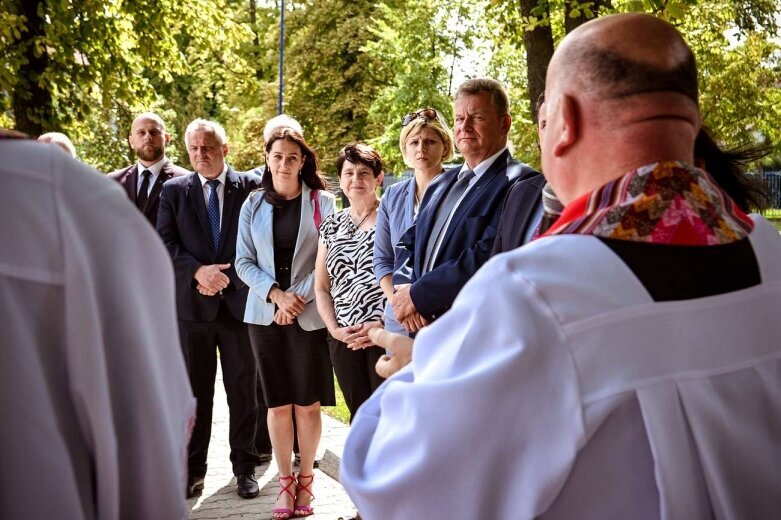  Skwer Popiełuszki poświęcony i oficjalnie otwarty 