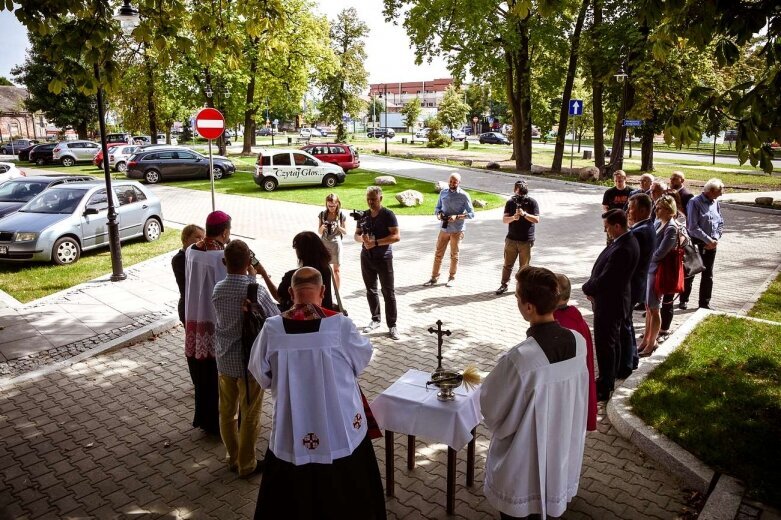  Skwer Popiełuszki poświęcony i oficjalnie otwarty 