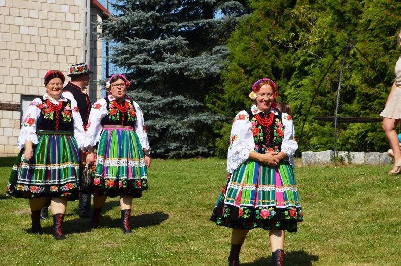  Słoneczna niedziela w dożynkowym klimacie 