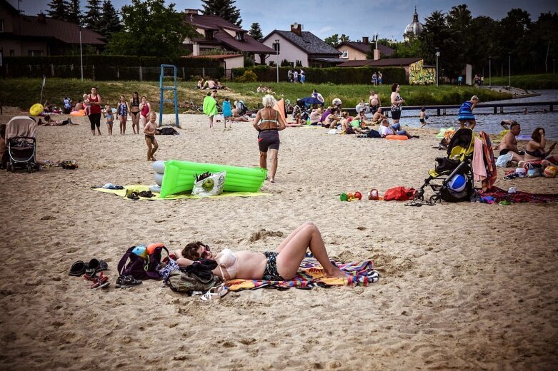  Słoneczny weekend nad zalewem Zadębie 