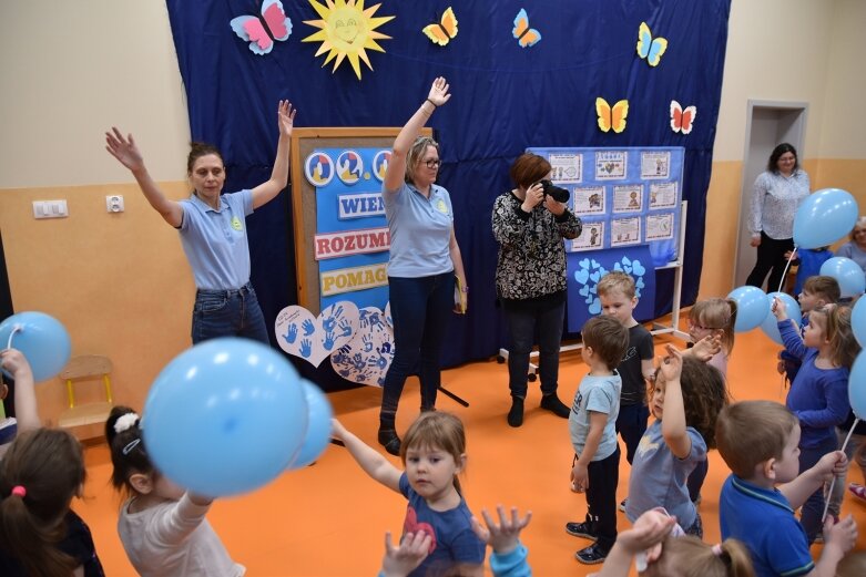  Solidarni z rówieśnikami zmagającymi się z autyzmem 