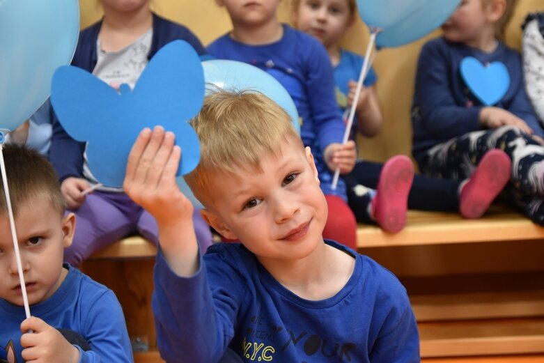  Solidarni z rówieśnikami zmagającymi się z autyzmem 