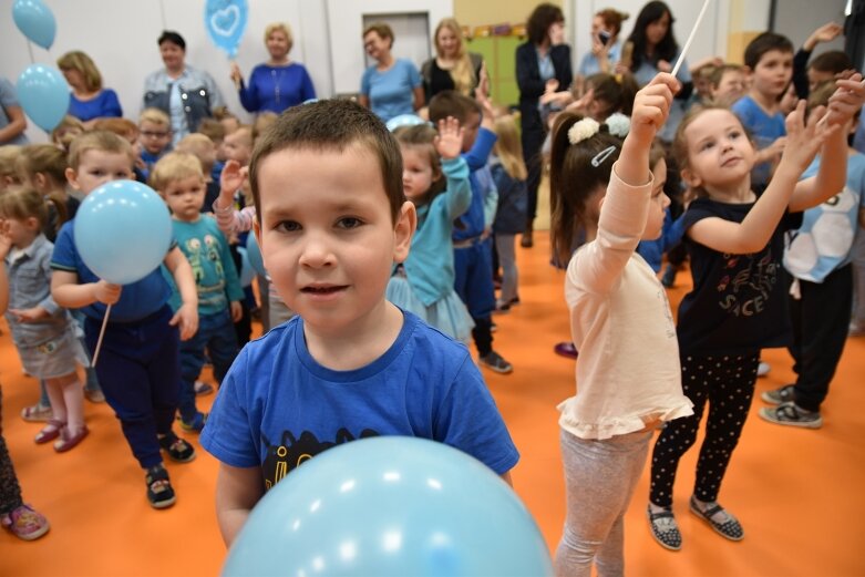  Solidarni z rówieśnikami zmagającymi się z autyzmem 