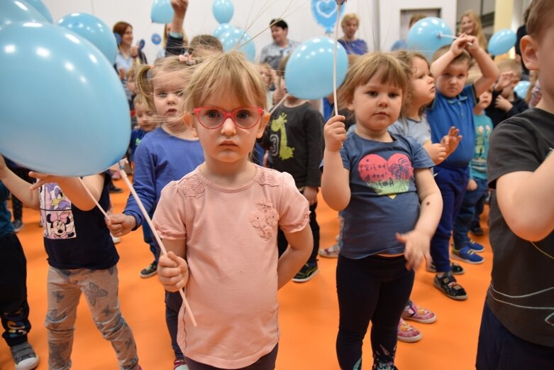  Solidarni z rówieśnikami zmagającymi się z autyzmem 