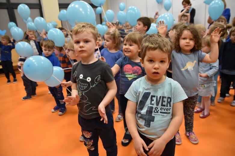  Solidarni z rówieśnikami zmagającymi się z autyzmem 