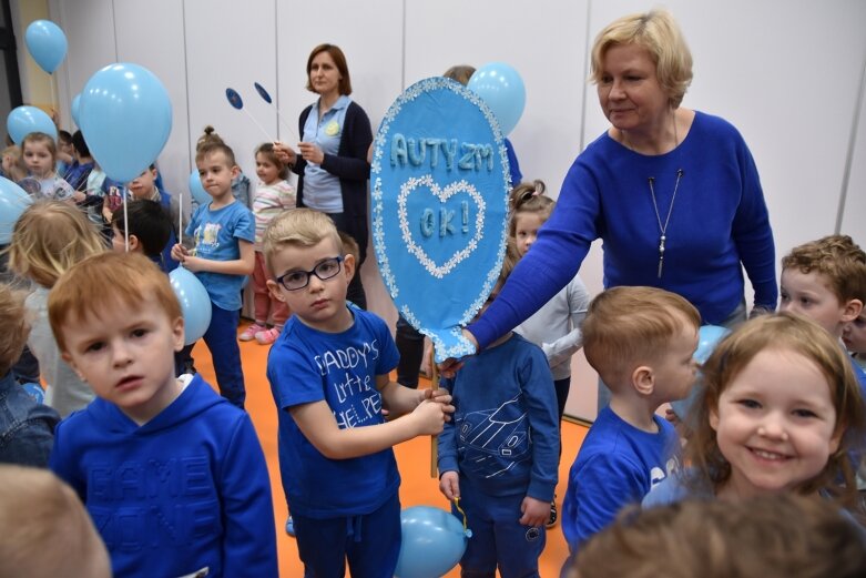  Solidarni z rówieśnikami zmagającymi się z autyzmem 