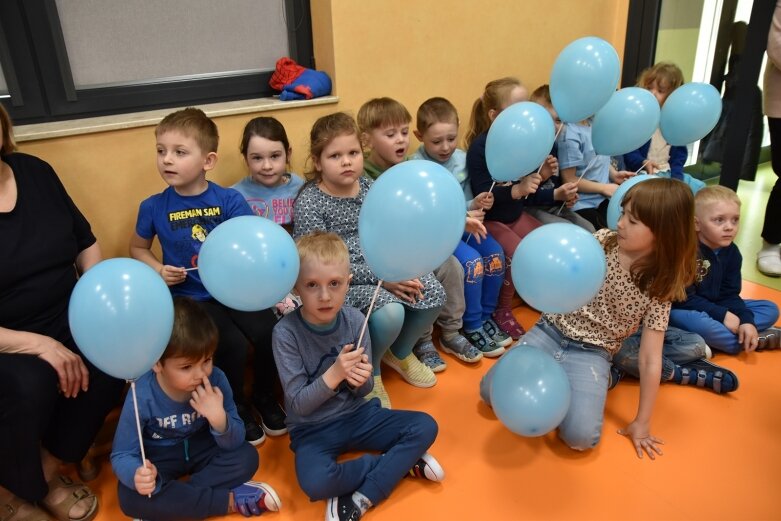  Solidarni z rówieśnikami zmagającymi się z autyzmem 