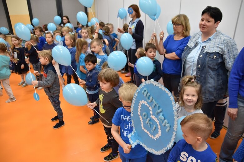  Solidarni z rówieśnikami zmagającymi się z autyzmem 