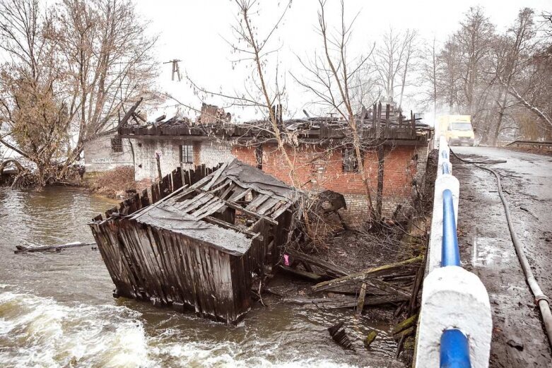  Spłonął młyn w Rudzie pod Skierniewicami [ZDJĘCIA] 