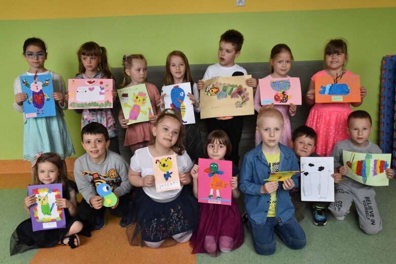  Struś Toto został maskotką Garnizonek 