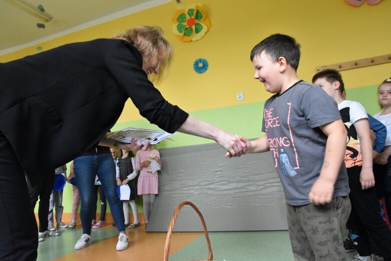  Struś Toto został maskotką Garnizonek 