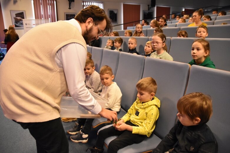  Studenci dzieciom na święta 