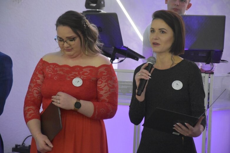  Studniówka 2022: Tak bawili się maturzyści z ZS Głuchów 