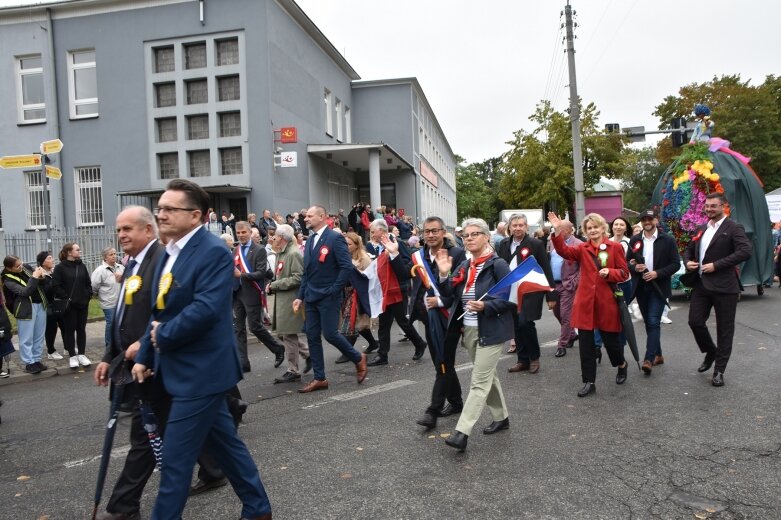  Świąteczna parada przeszła zupełnie nową trasą 