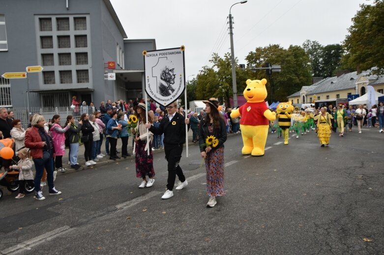  Świąteczna parada przeszła zupełnie nową trasą 