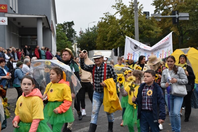  Świąteczna parada przeszła zupełnie nową trasą 