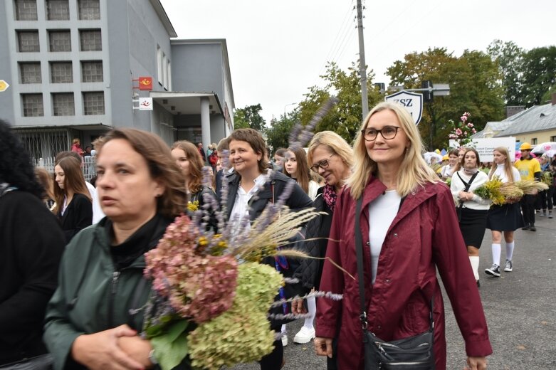  Świąteczna parada przeszła zupełnie nową trasą 