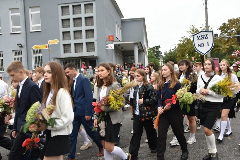  Świąteczna parada przeszła zupełnie nową trasą 