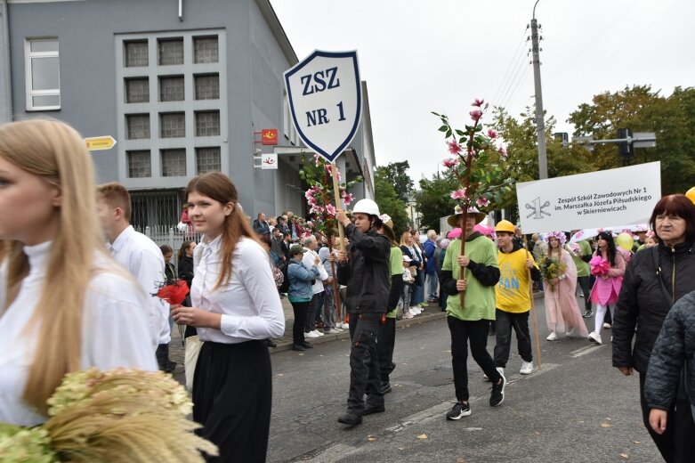  Świąteczna parada przeszła zupełnie nową trasą 