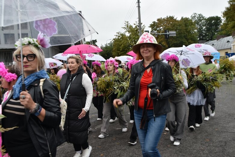  Świąteczna parada przeszła zupełnie nową trasą 