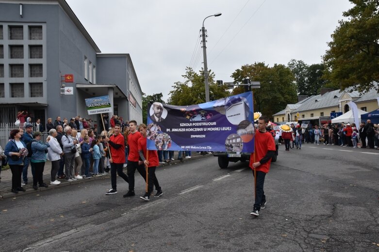  Świąteczna parada przeszła zupełnie nową trasą 