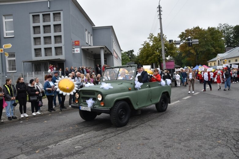  Świąteczna parada przeszła zupełnie nową trasą 