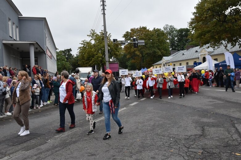  Świąteczna parada przeszła zupełnie nową trasą 