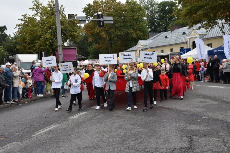  Świąteczna parada przeszła zupełnie nową trasą 