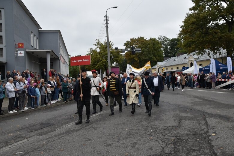  Świąteczna parada przeszła zupełnie nową trasą 