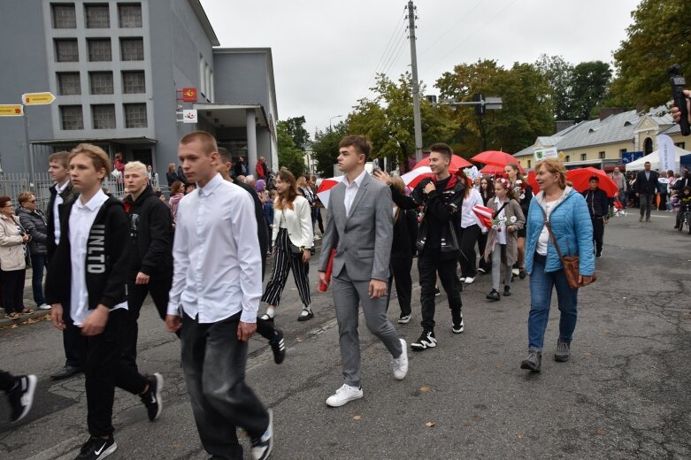  Świąteczna parada przeszła zupełnie nową trasą 