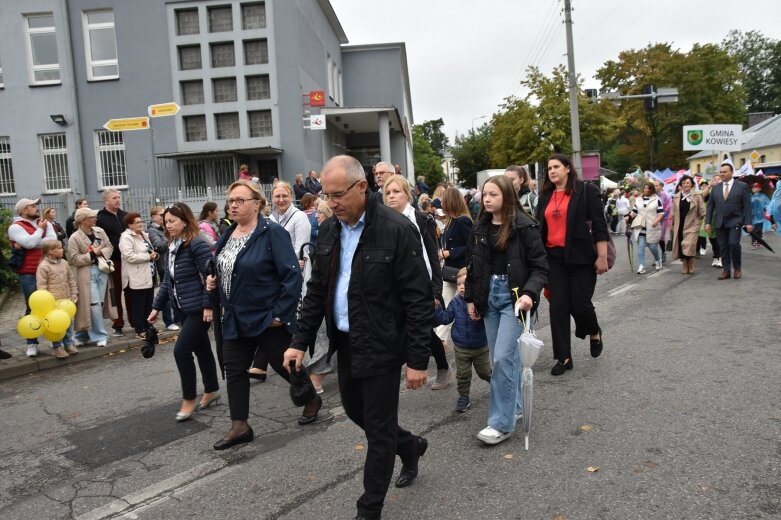  Świąteczna parada przeszła zupełnie nową trasą 