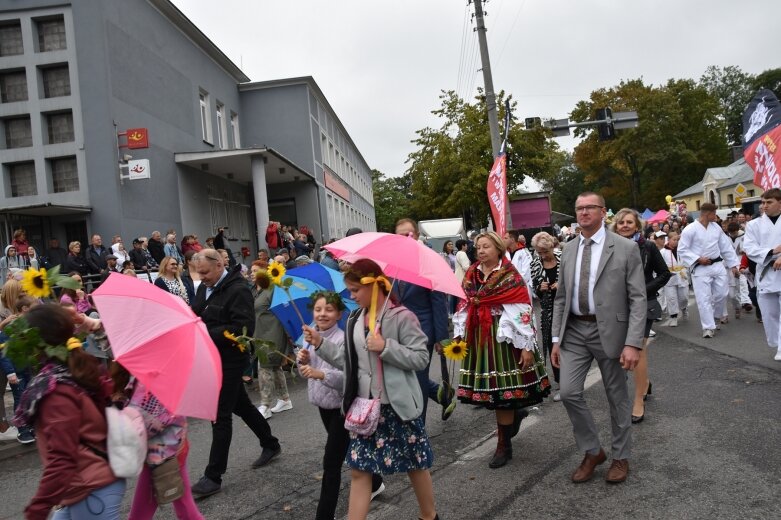  Świąteczna parada przeszła zupełnie nową trasą 