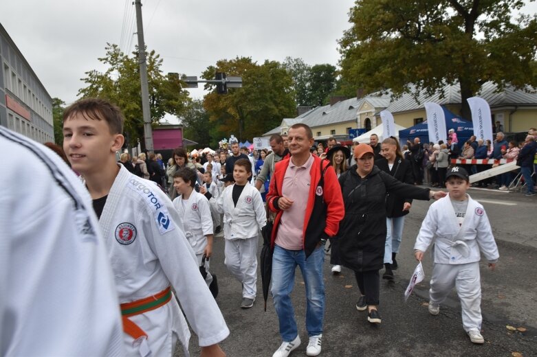  Świąteczna parada przeszła zupełnie nową trasą 