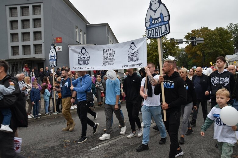  Świąteczna parada przeszła zupełnie nową trasą 