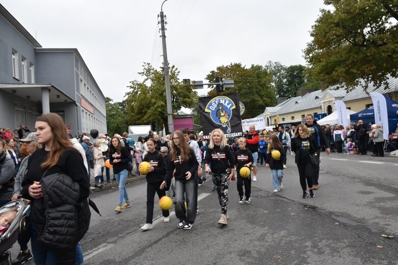  Świąteczna parada przeszła zupełnie nową trasą 