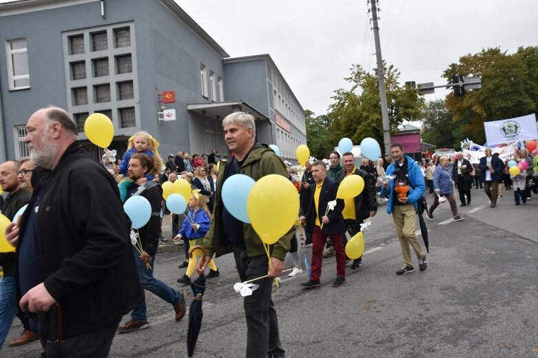  Świąteczna parada przeszła zupełnie nową trasą 