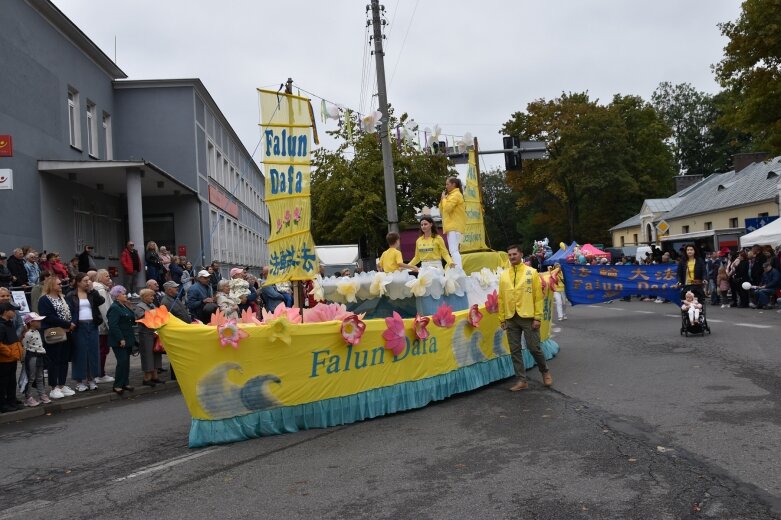  Świąteczna parada przeszła zupełnie nową trasą 