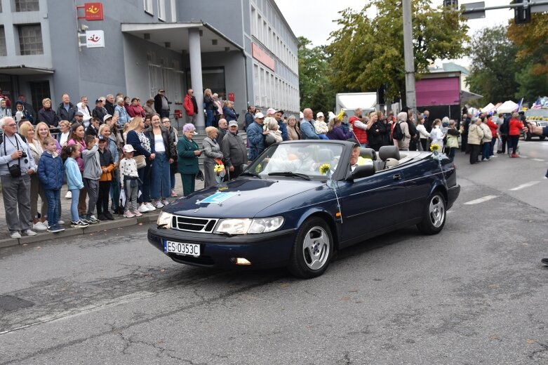  Świąteczna parada przeszła zupełnie nową trasą 