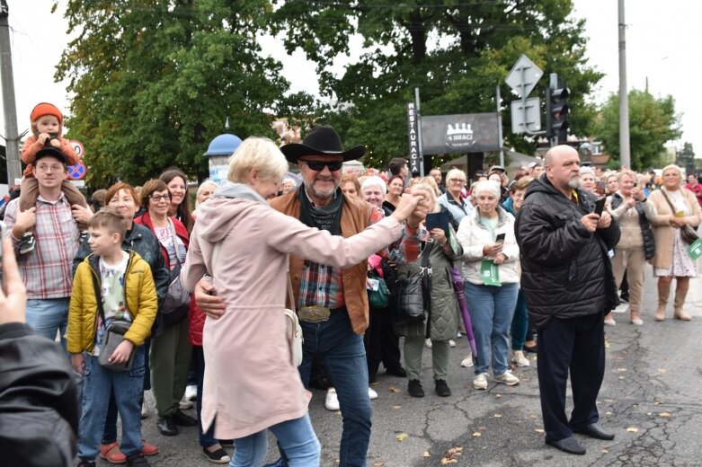  Świąteczna parada przeszła zupełnie nową trasą 