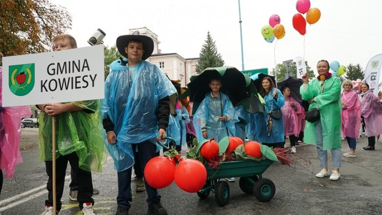  Świąteczna parada przeszła zupełnie nową trasą 