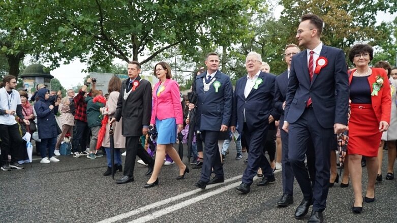  Świąteczna parada przeszła zupełnie nową trasą 