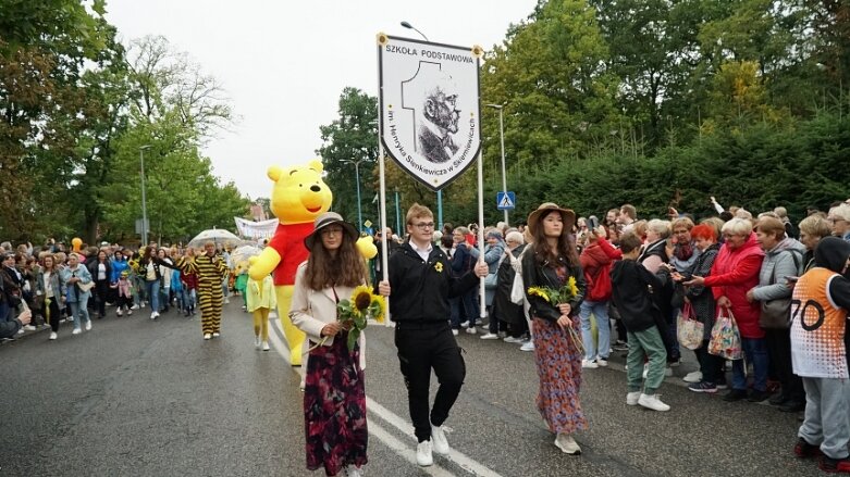  Świąteczna parada przeszła zupełnie nową trasą 