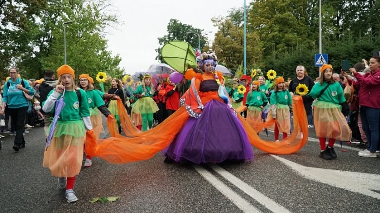  Świąteczna parada przeszła zupełnie nową trasą 