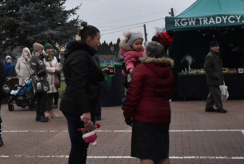  Świąteczny jarmark w Jeżowie 