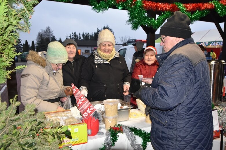  Świąteczny jarmark w Jeżowie 