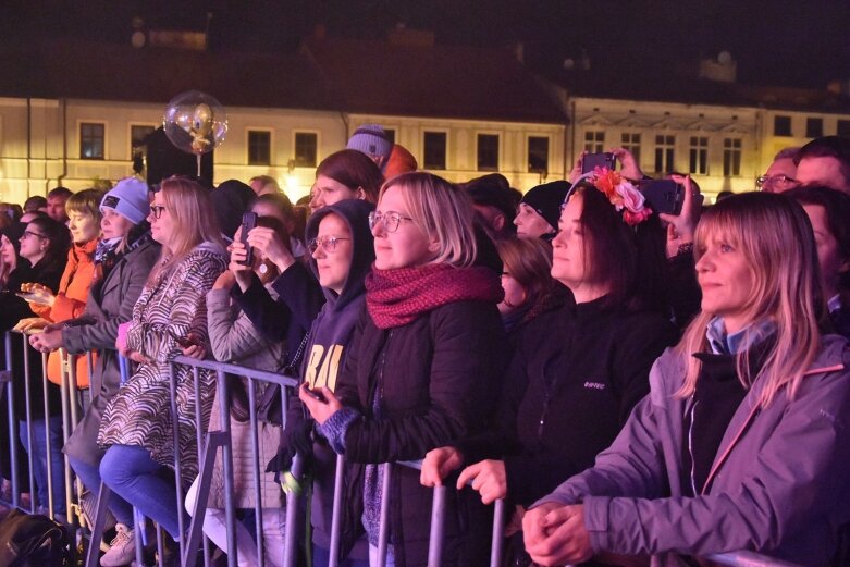  Święto kwiatów 2021: muzyczne gwiazdy na scenie [ZDJĘCIA] 