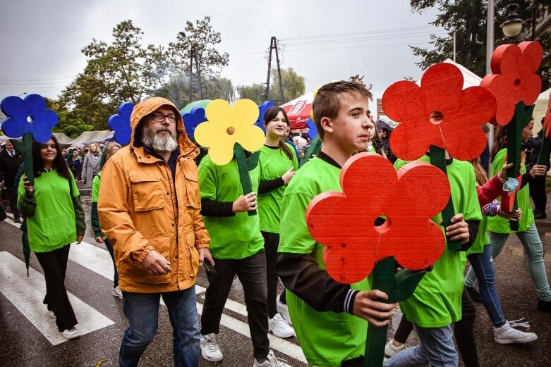  Święto kwiatów 2021: Parada (ZDJĘCIA) 