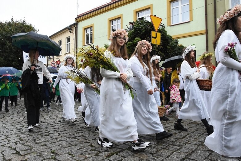  Święto kwiatów 2021: Parada (ZDJĘCIA) 