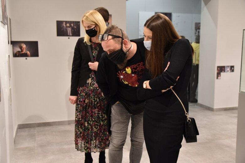  Sztuka łączy pokolenia. Portret i styl w muzeum 