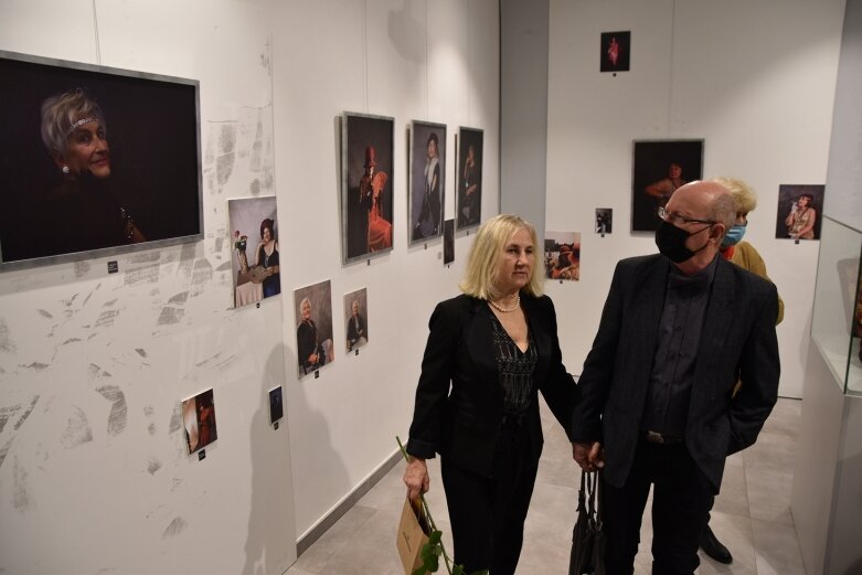  Sztuka łączy pokolenia. Portret i styl w muzeum 